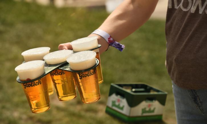 Grolsch pils in herbruikbare draagtray